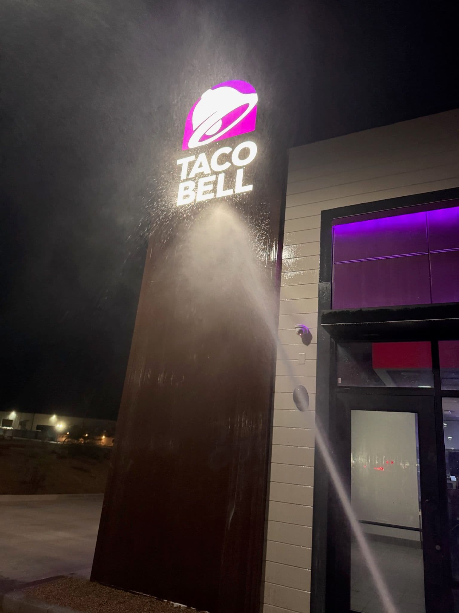 Taco Bell Receives Supreme Power Washing Treatment image